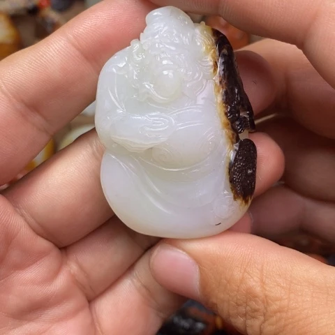 和田玉颈饰未镶嵌沙**洲
