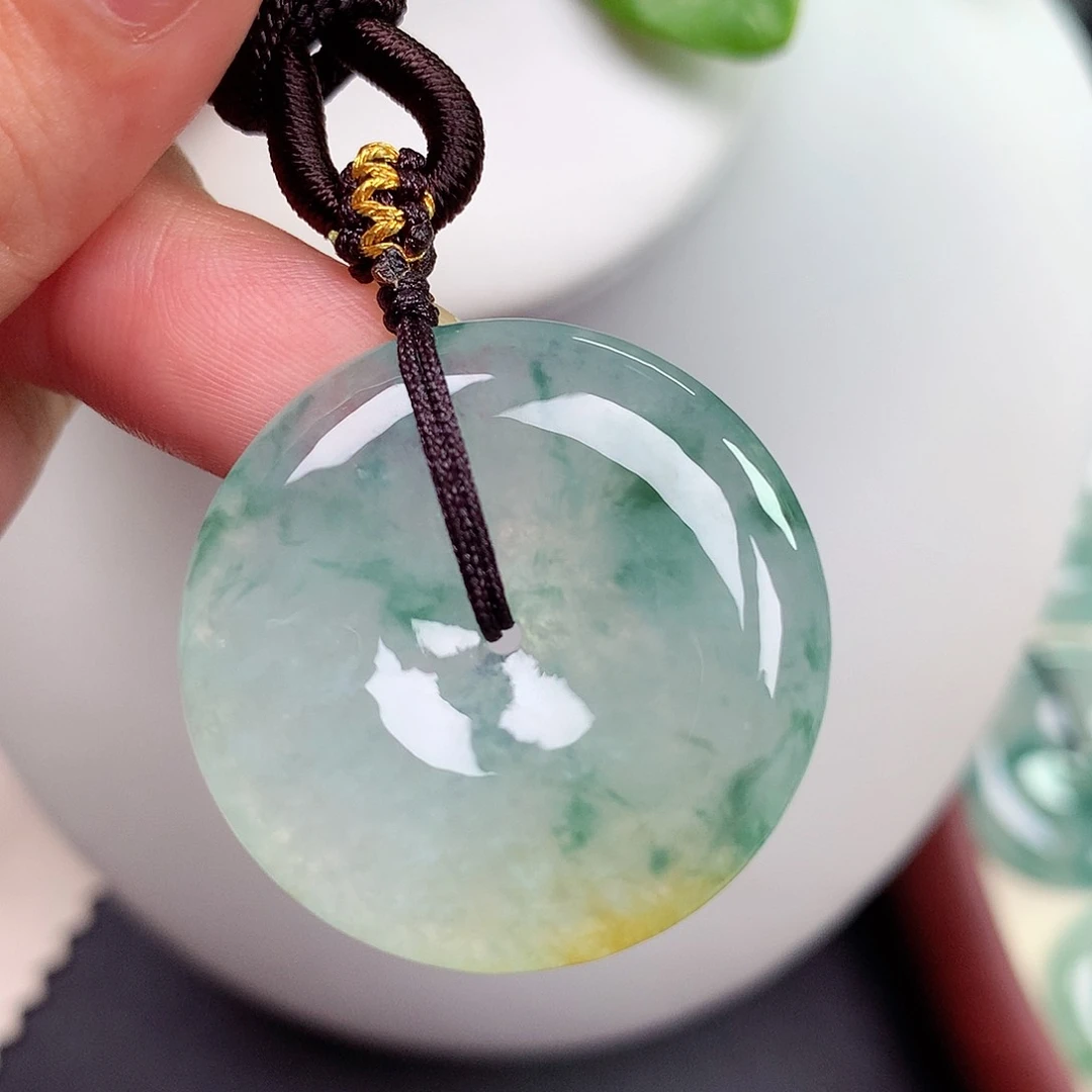 翡翠未镶嵌颈饰平安扣30.6x5.8mm