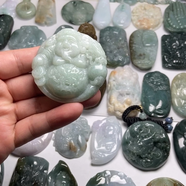 翡翠未镶嵌颈饰财爷42