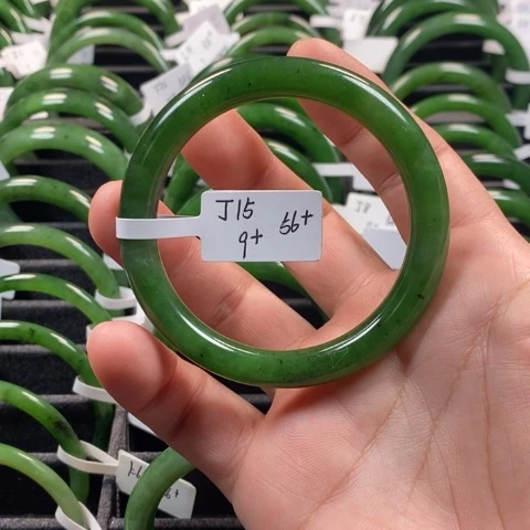 和田玉（碧玉）手镯未镶嵌