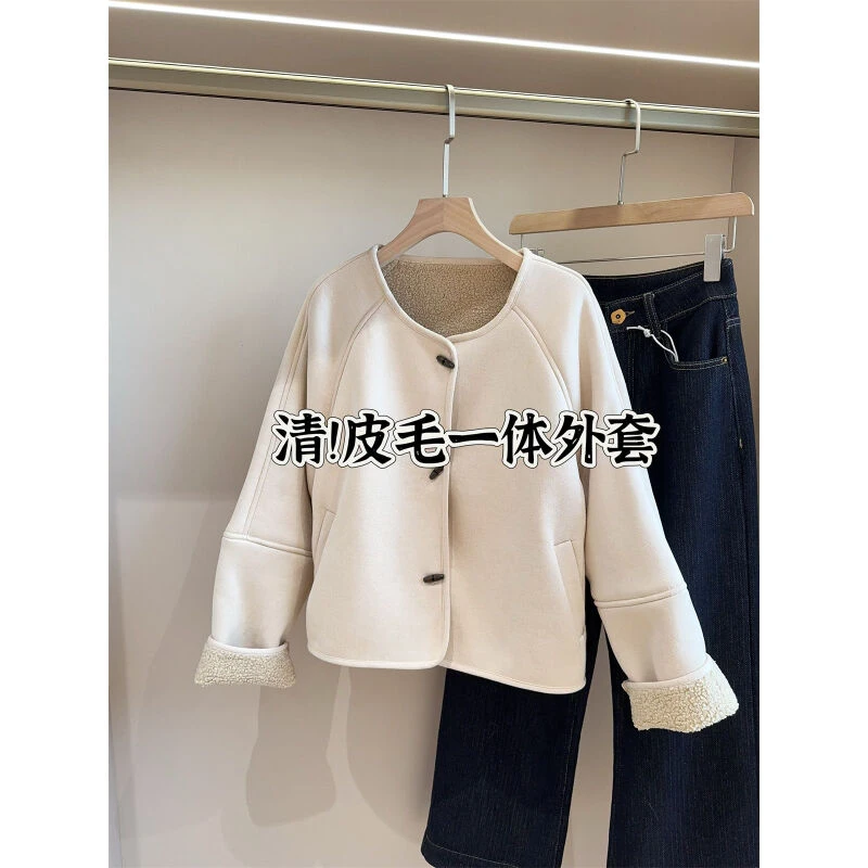 清仓 皮毛一体设计感外套女