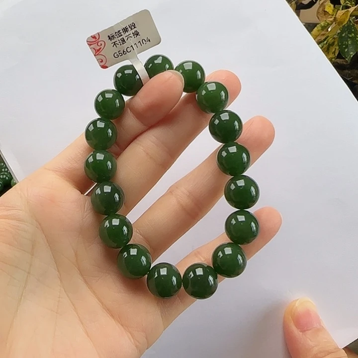 和田玉未镶嵌手链浅菠菜绿卡12m（小毕业）