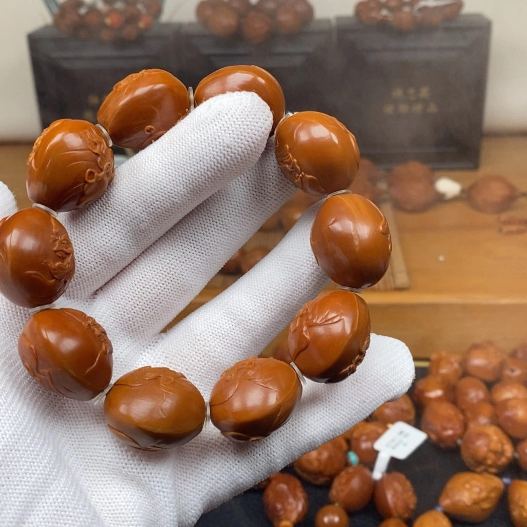 手串橄榄核许静健老师浮雕罗汉