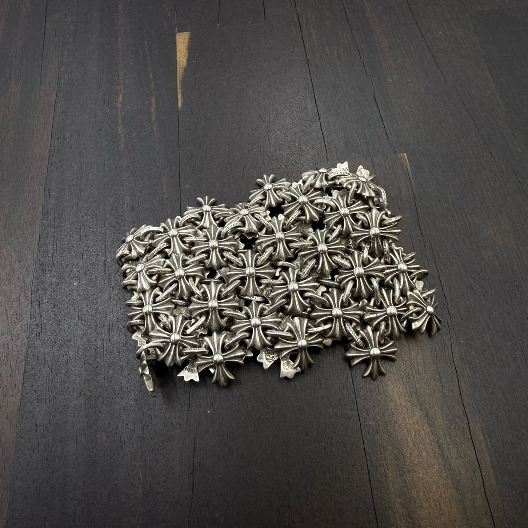 Chrome Hearts 克罗心 群十字花墓葬手链掌链