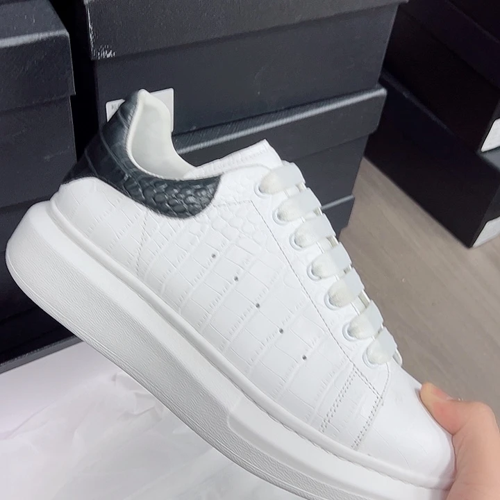 鳄鱼皮（革）?****续黑尾昆昆38