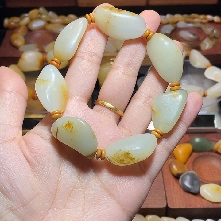 和田玉未镶嵌手链