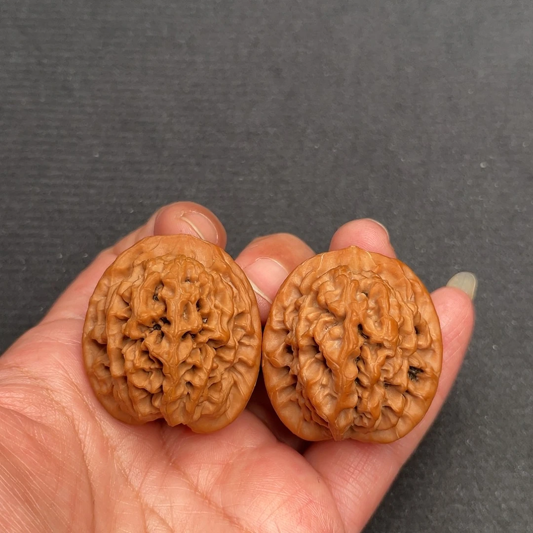 桃核把件36×38全品头茬秦闷狮子头A433