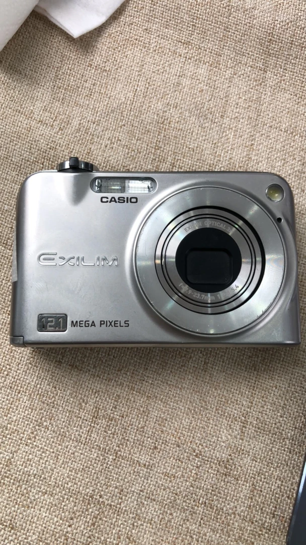 95新 Casio/卡西欧 EX-Z1200 1210万像素 3倍光学变焦（no退no换）