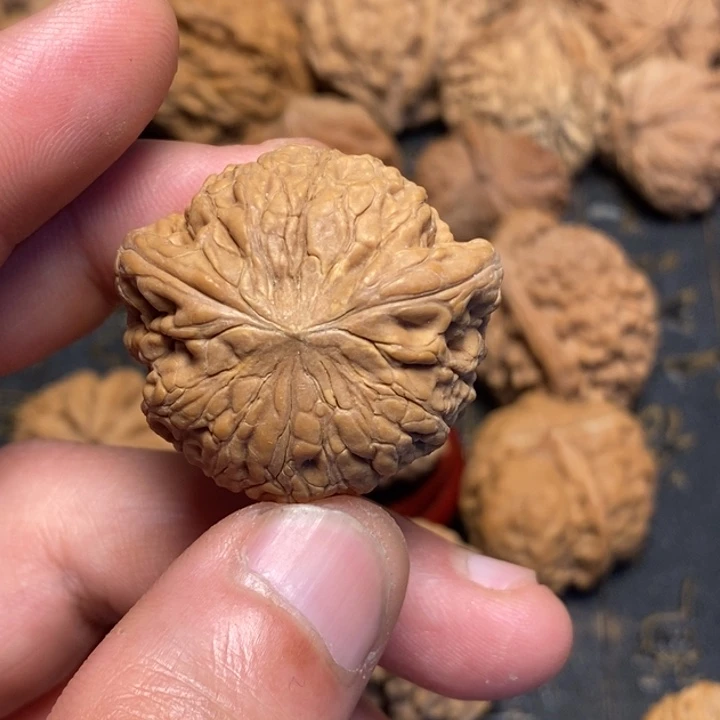 文玩核桃吊坠森***1文玩核桃异形单只