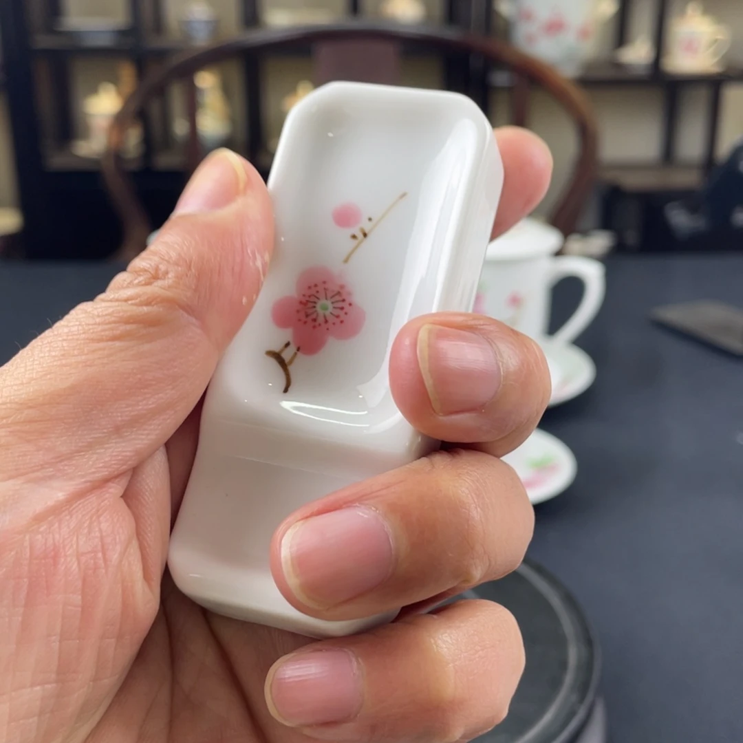 瓷片轻工业陶瓷研究所