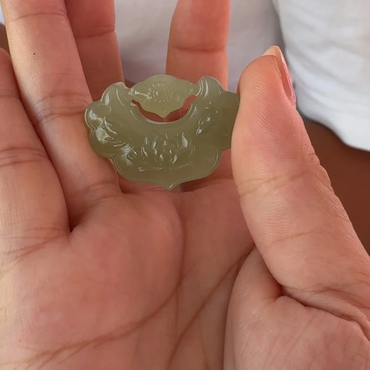 和田玉未镶嵌颈饰33眼睛