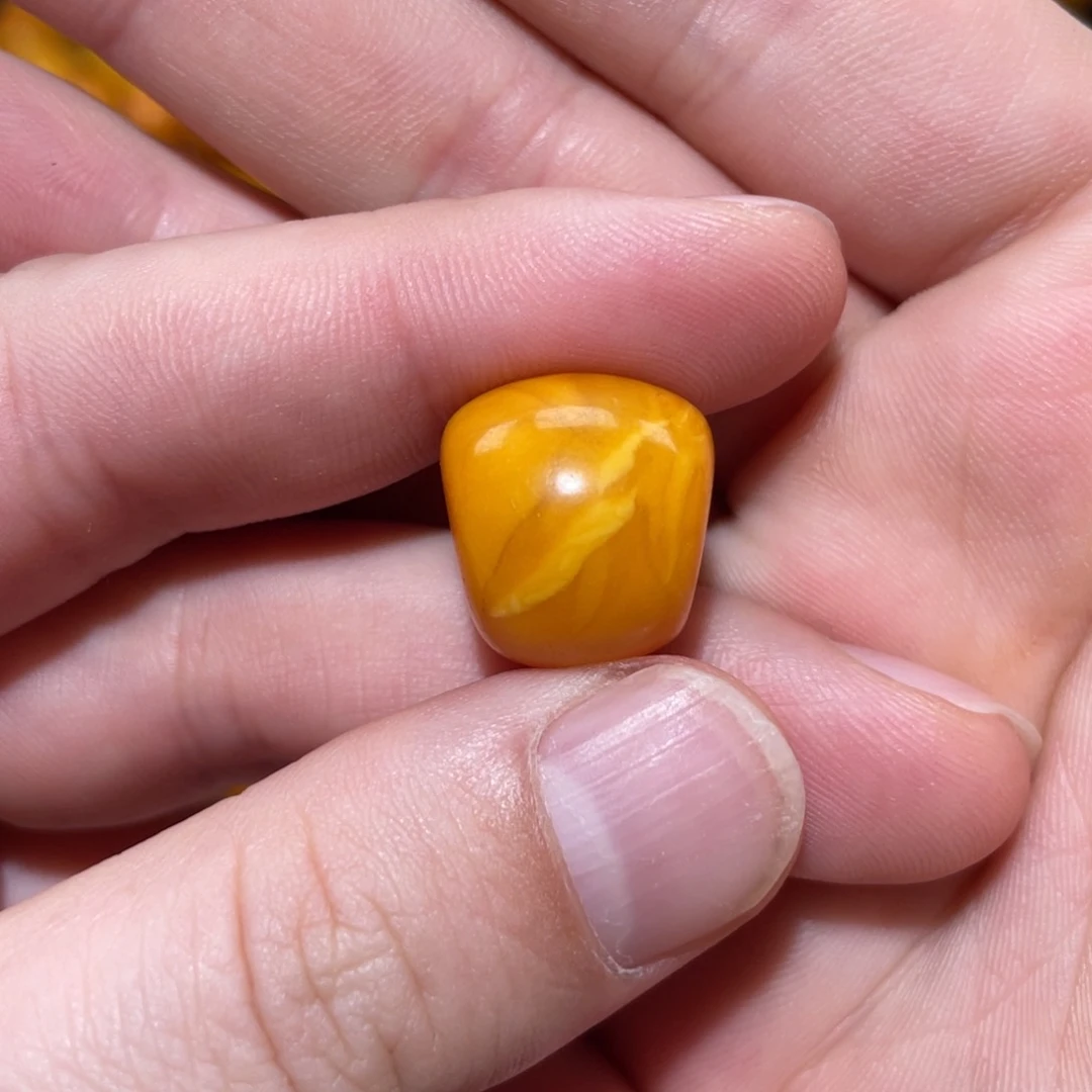 未镶嵌琥珀裸石身***九马蹄