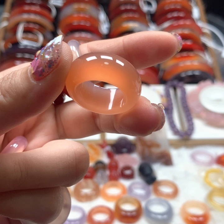 玛瑙/玉髓手镯未镶嵌福*r