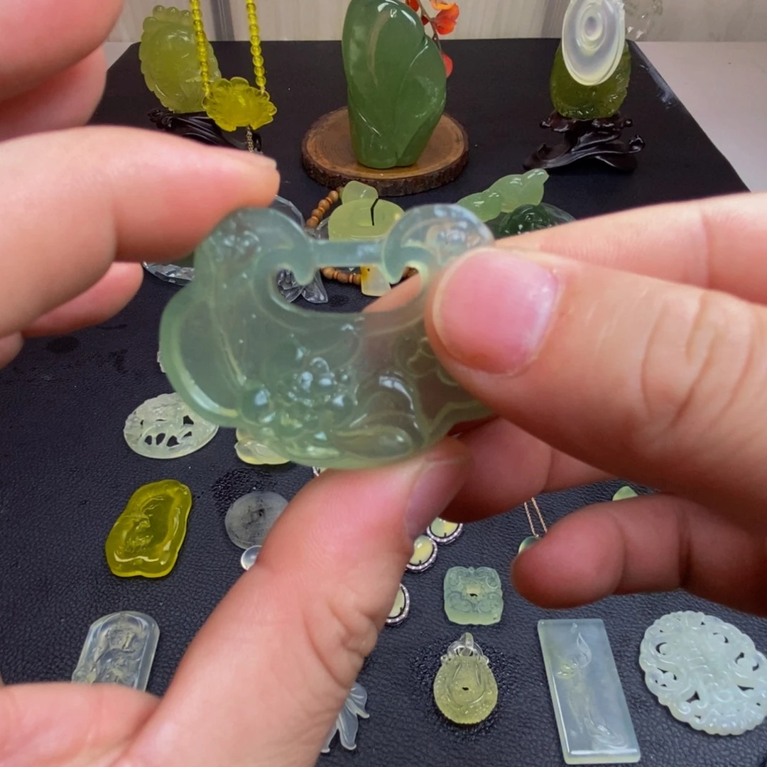 蛇纹石玉合金颈饰