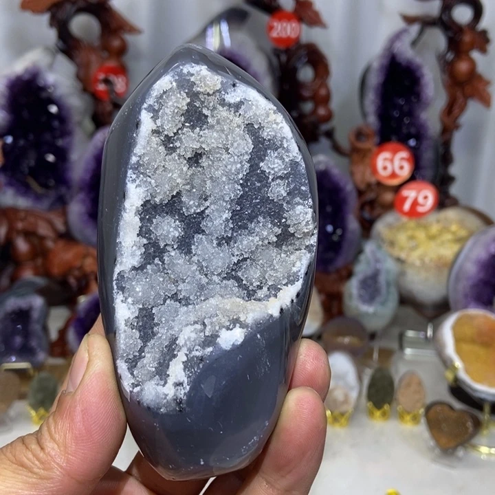 紫晶未镶嵌大型摆件（非配饰）