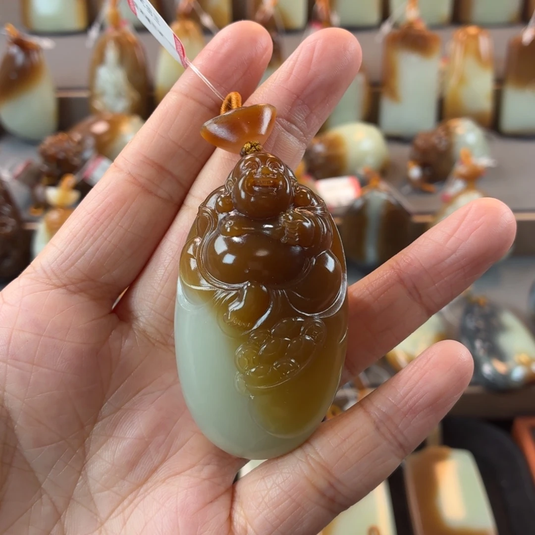 和田玉（糖玉）未镶嵌颈饰