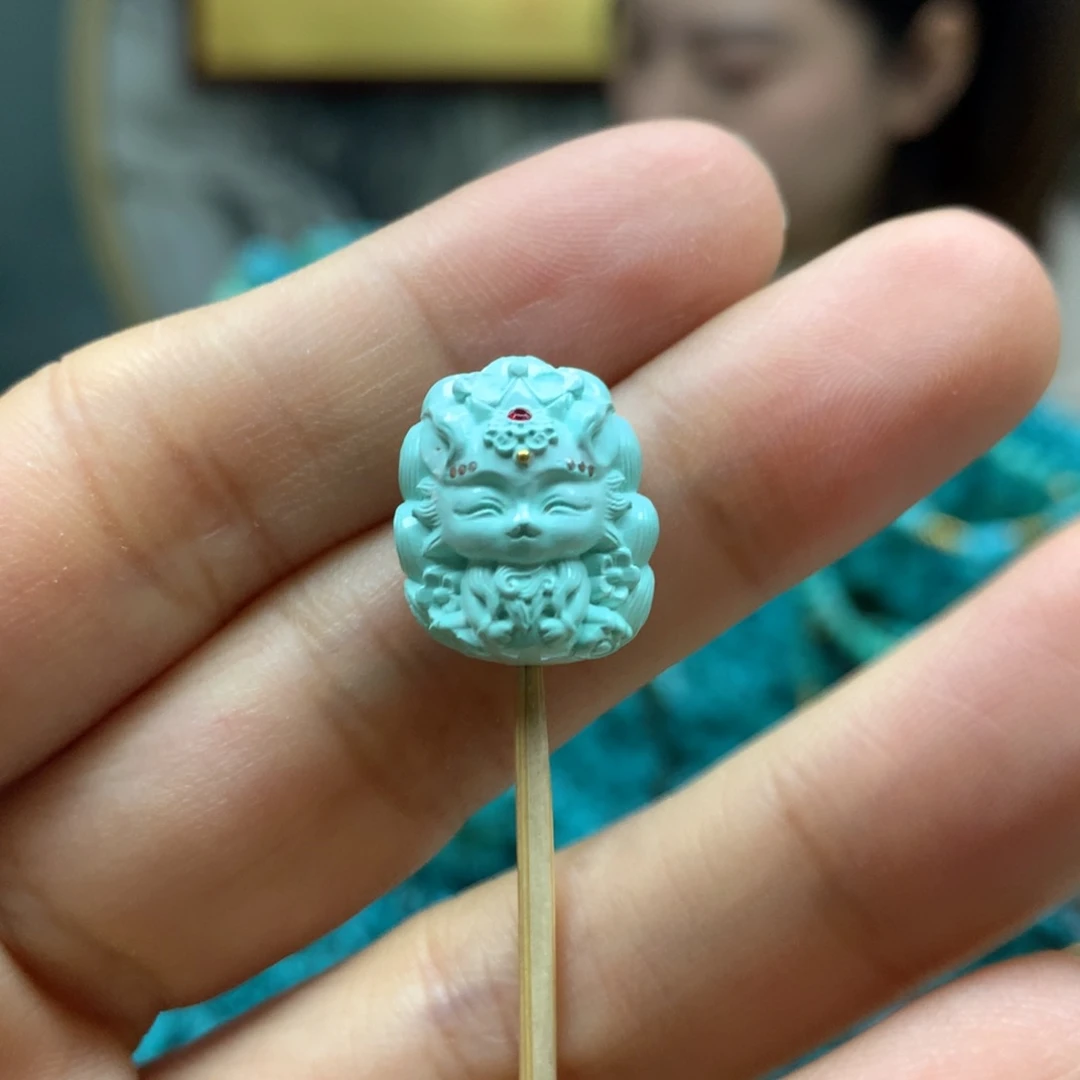 绿松石配饰未镶嵌