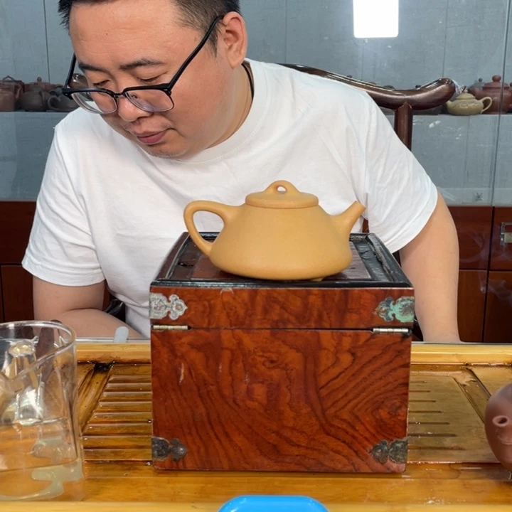 茶壶紫砂孤***圈哈哈哈哈这一