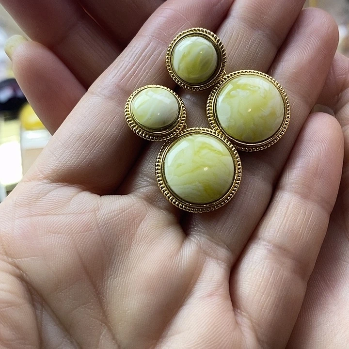 琥珀未镶嵌耳饰白蜡耳坠