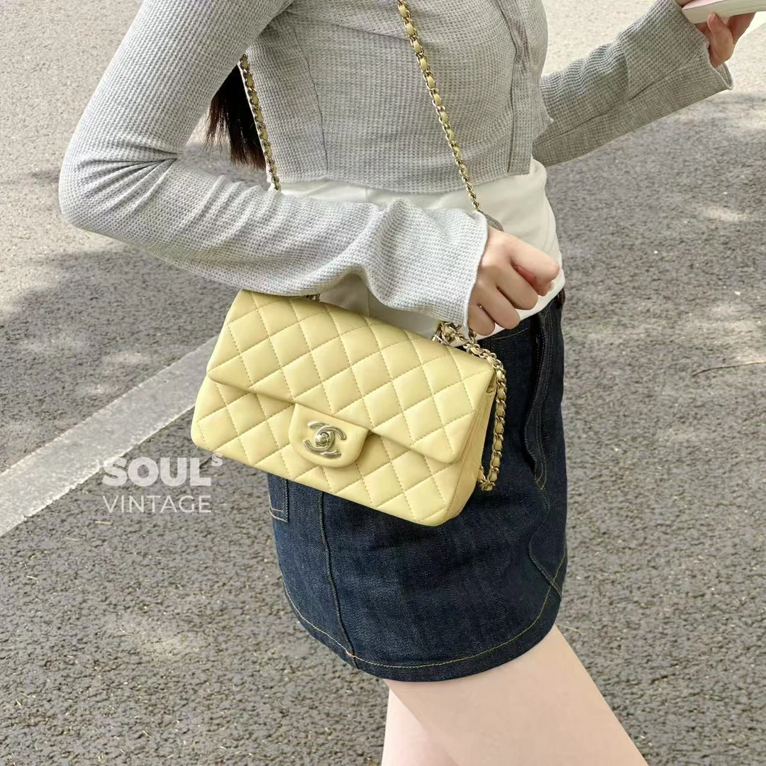 95新 Chanel/香奈儿 Chanel 淡黄色 羊皮 手柄大mini/667959240