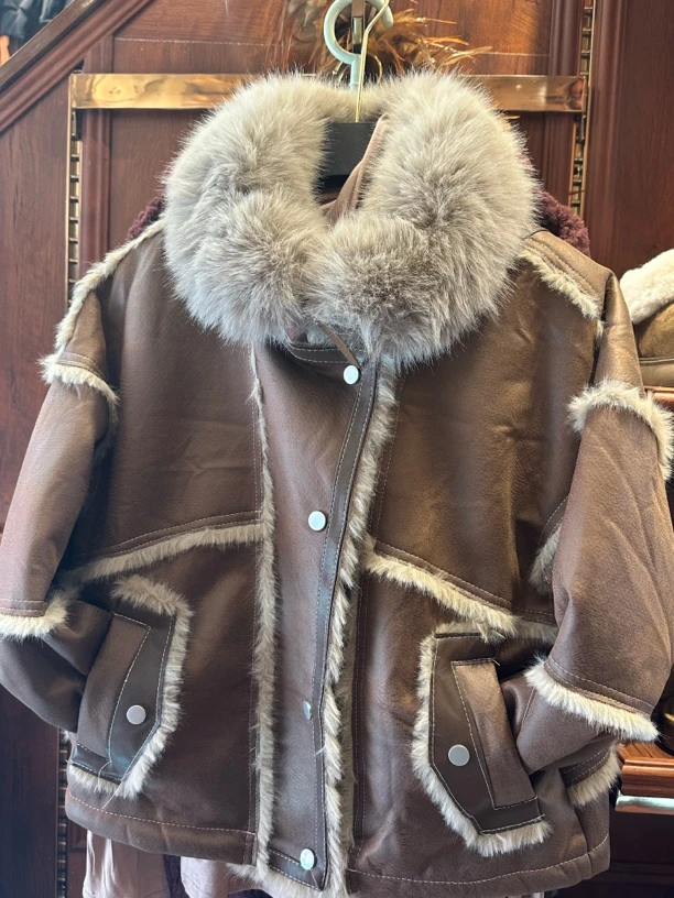2024年新款皮毛一体外套上新款