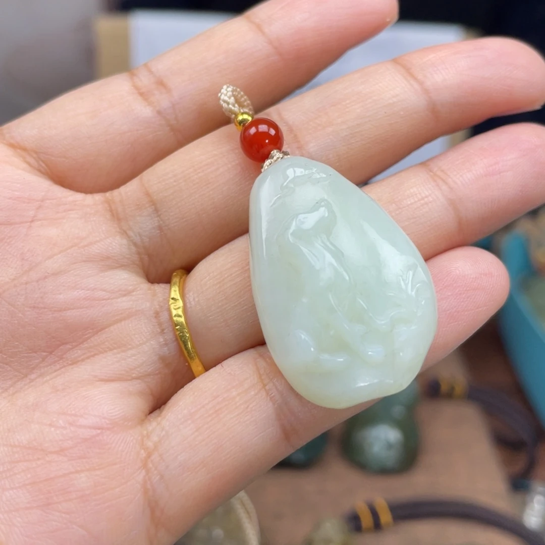 和田玉颈饰未镶嵌