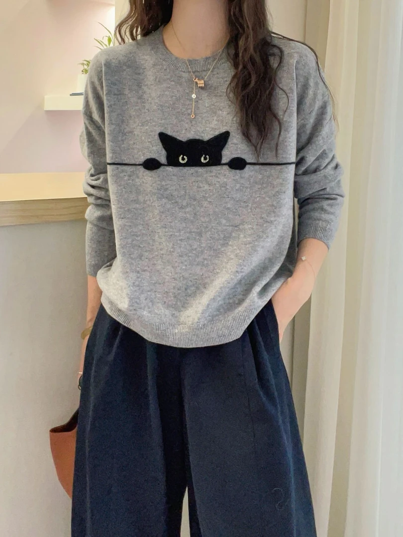 灰色简约卡通猫咪提花圆领毛衣女秋冬新款宽松显瘦百搭针织衫上衣