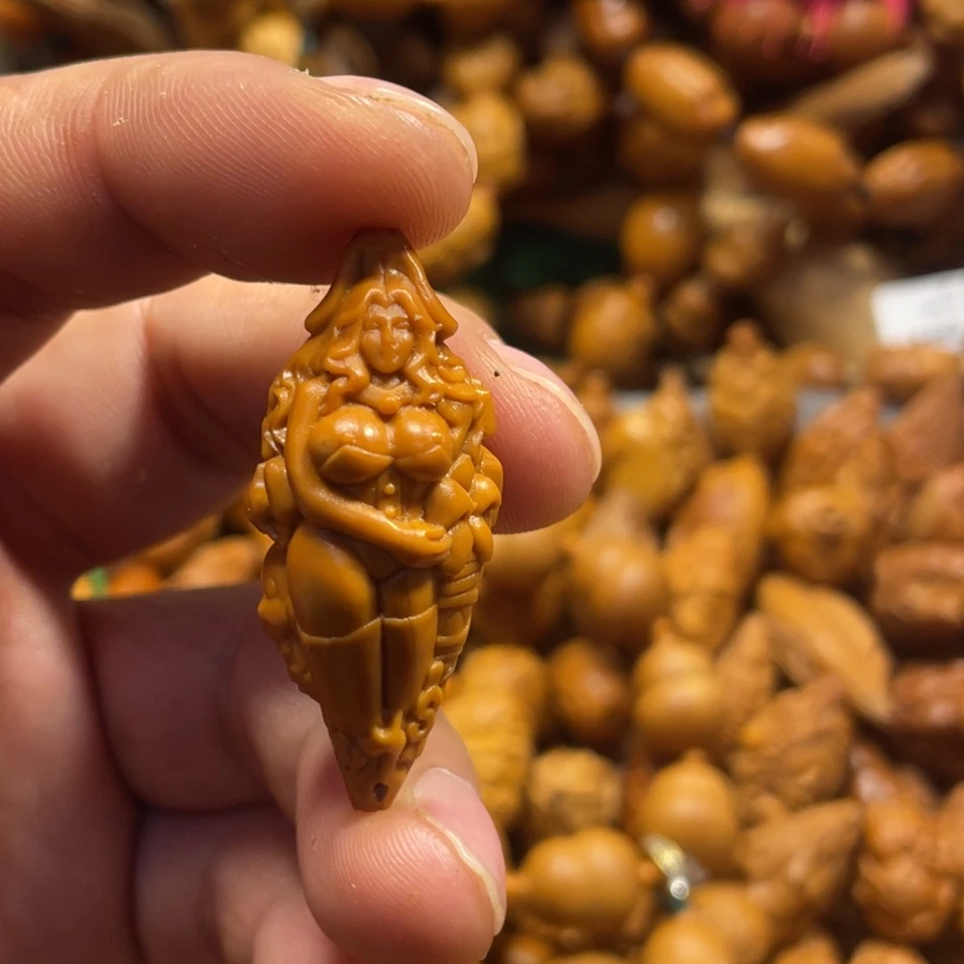 手串/手链橄榄核兔女郎468