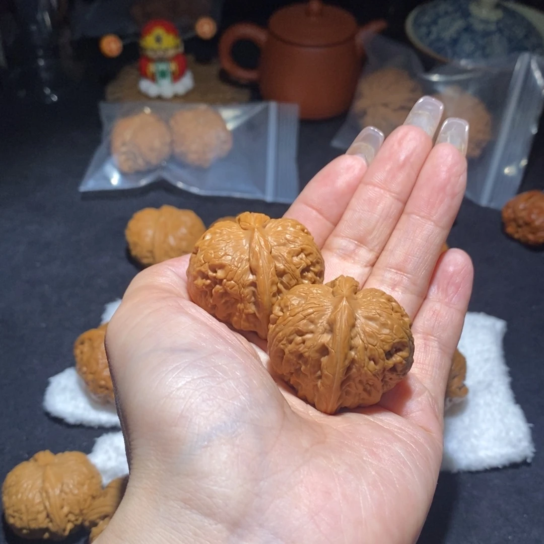 文玩核桃吊坠元宝39