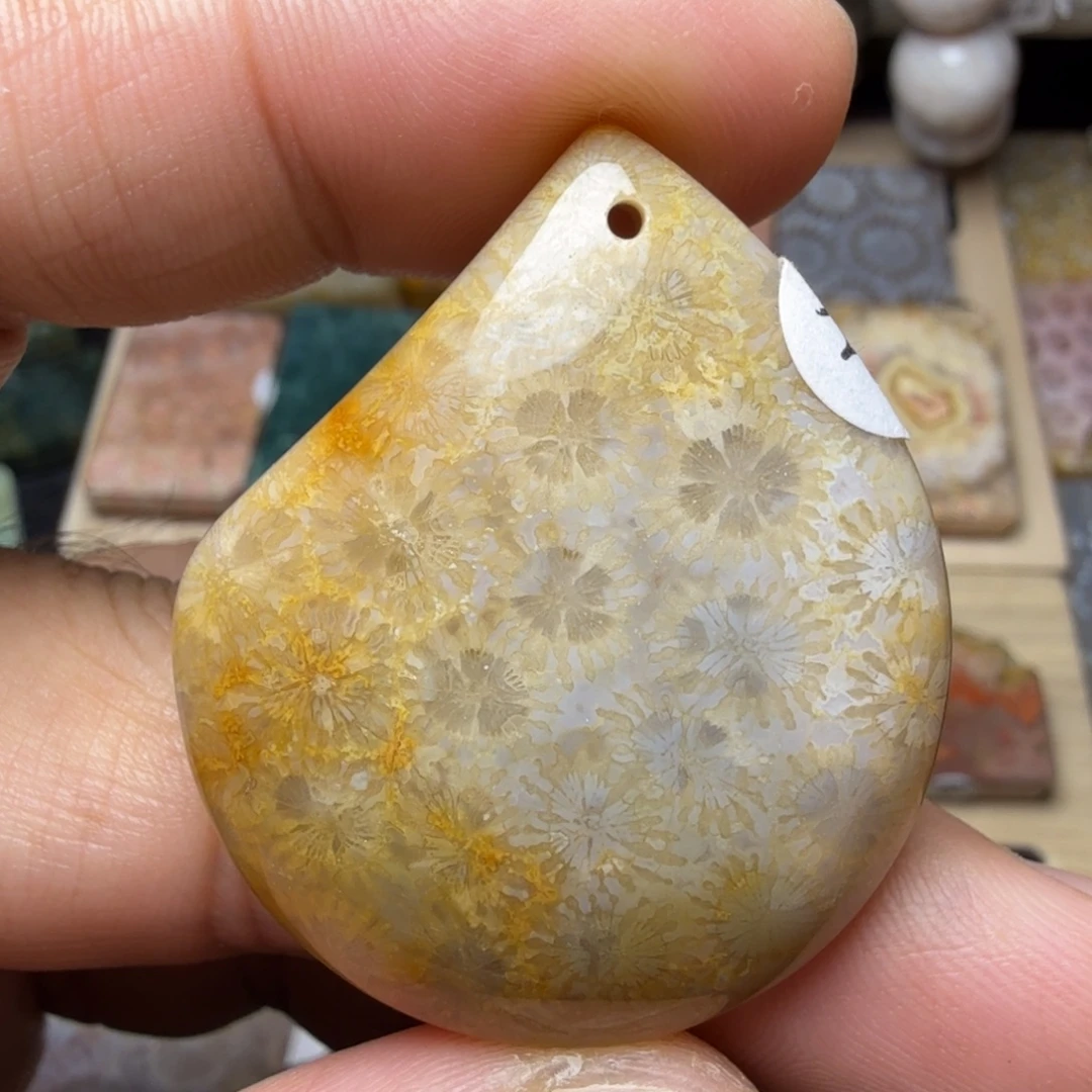 硅化玉未镶嵌纯天然色有机玉石保真色