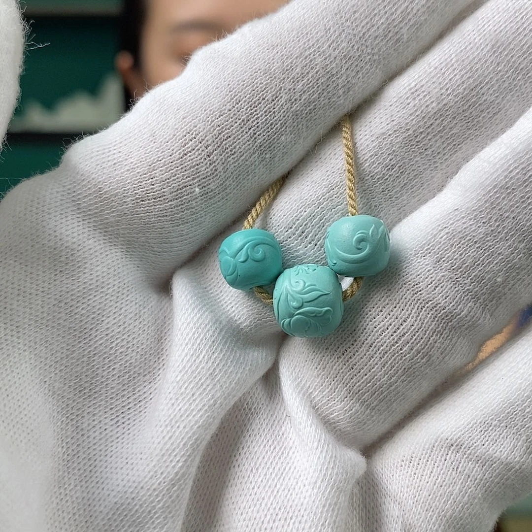 绿松石未镶嵌珠宝奇石