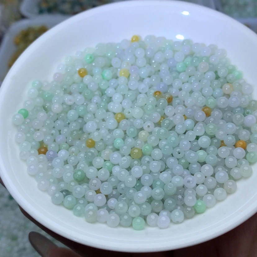 【闪购商品】翡翠手链未镶嵌卡3.8冰绿白100颗