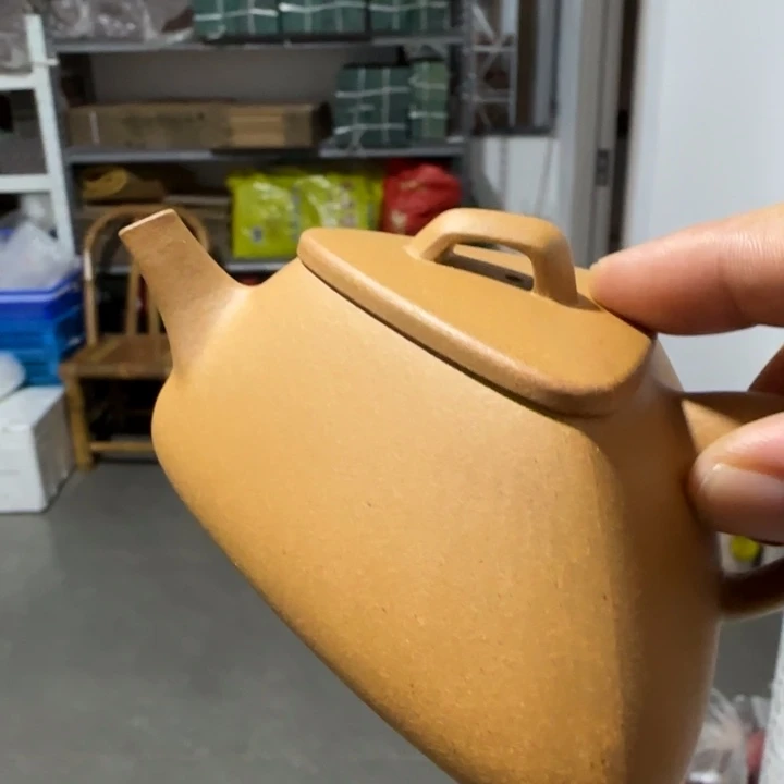 见****茶壶紫砂密密麻麻