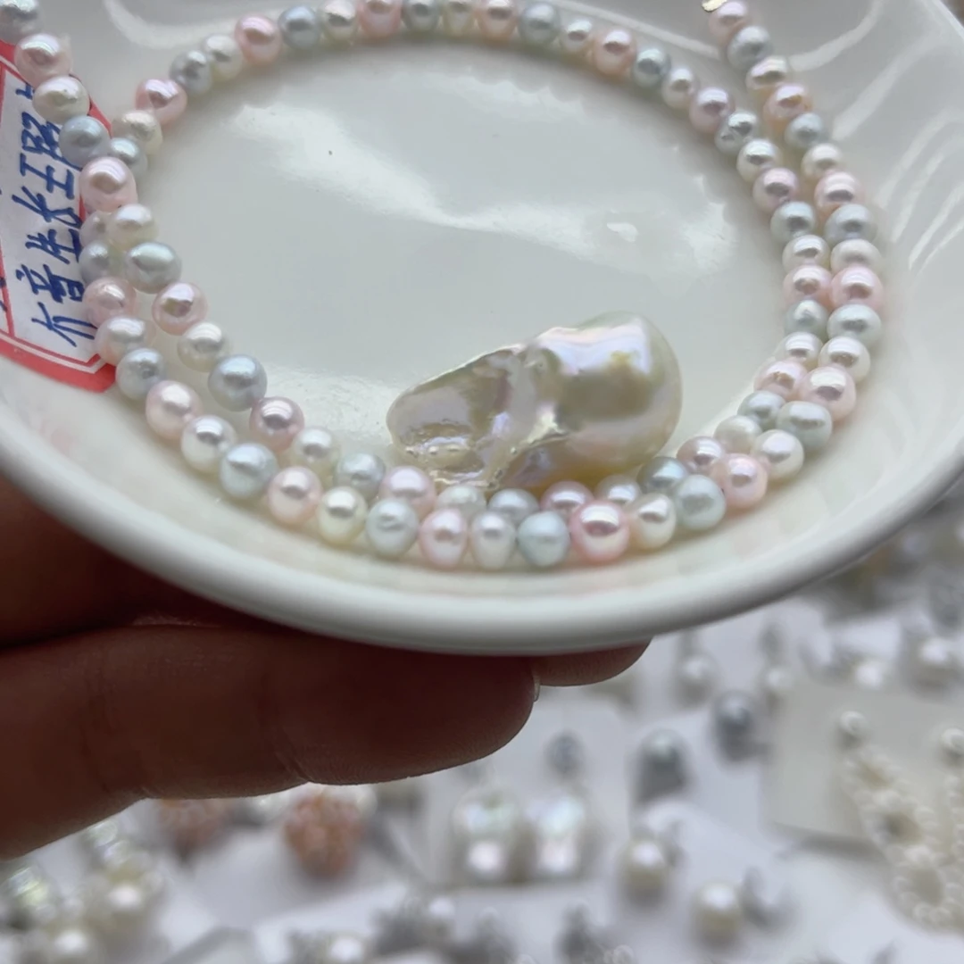 生***铁颈饰淡水珍珠未镶嵌