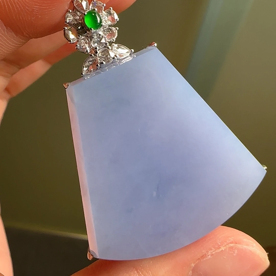 翡翠18K金镶嵌颈饰天然翡翠