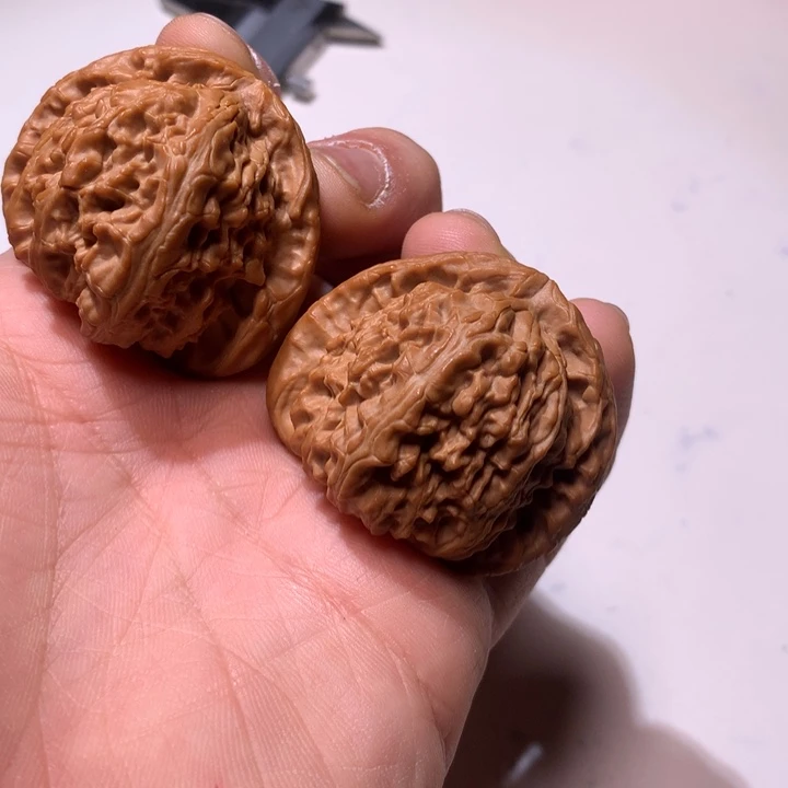 把件文玩核桃三角白