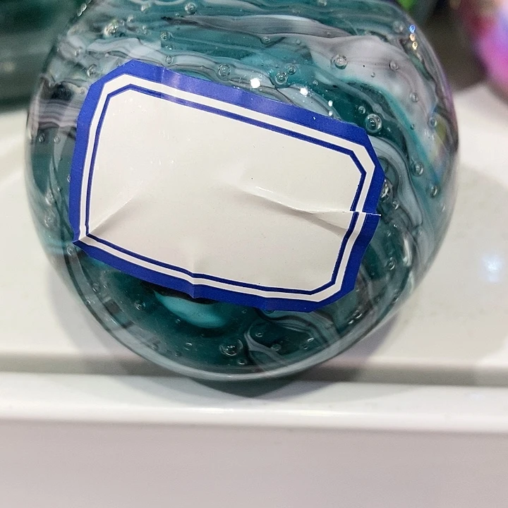 喵****…微瑕123663535225696668