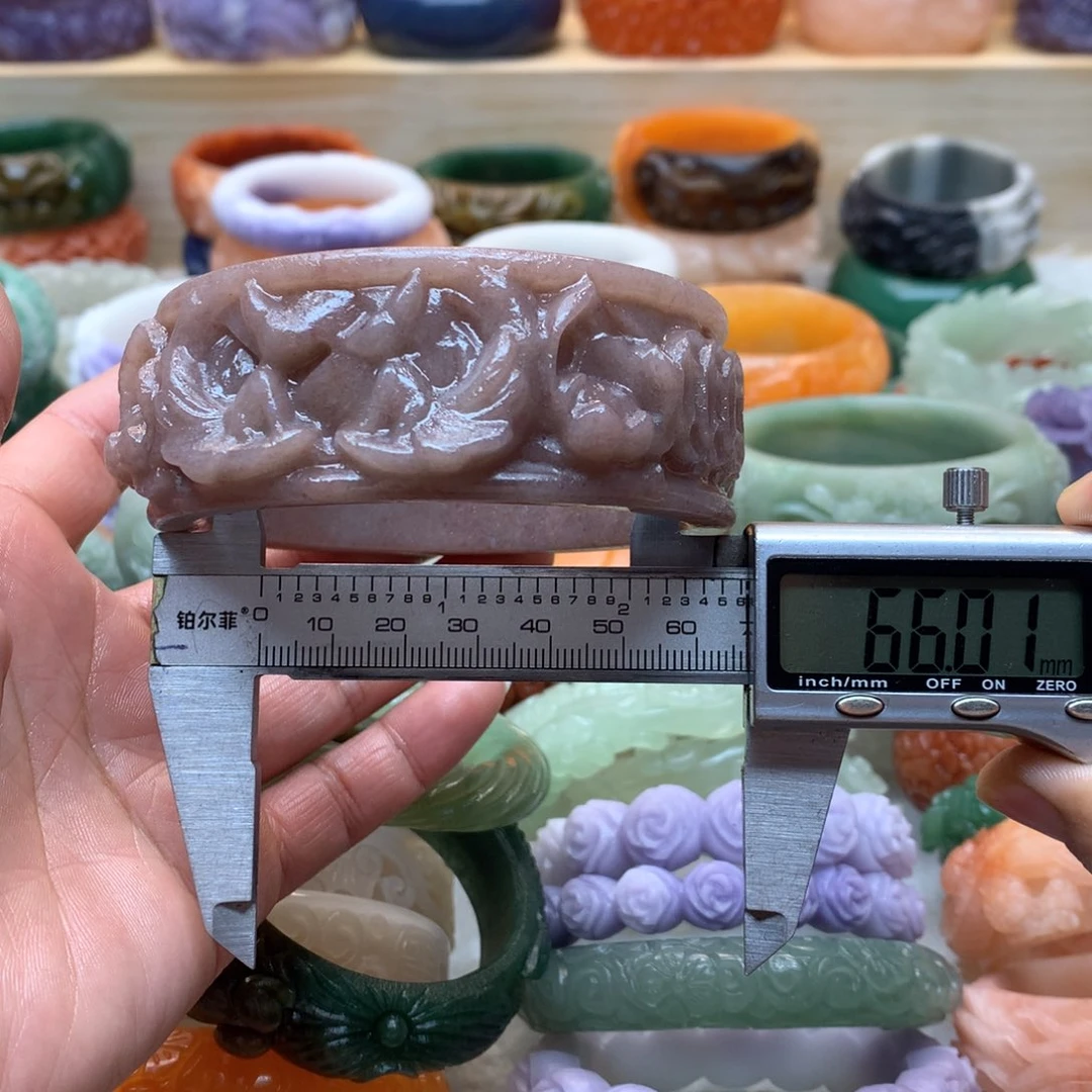 未镶嵌手镯石英质玉