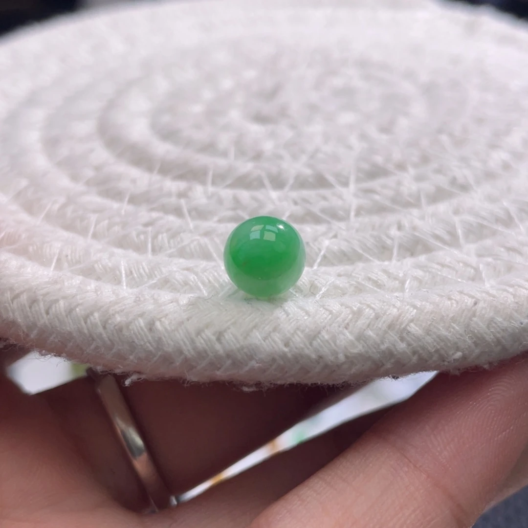 散珠翡翠特色阳绿圆珠卡8mm