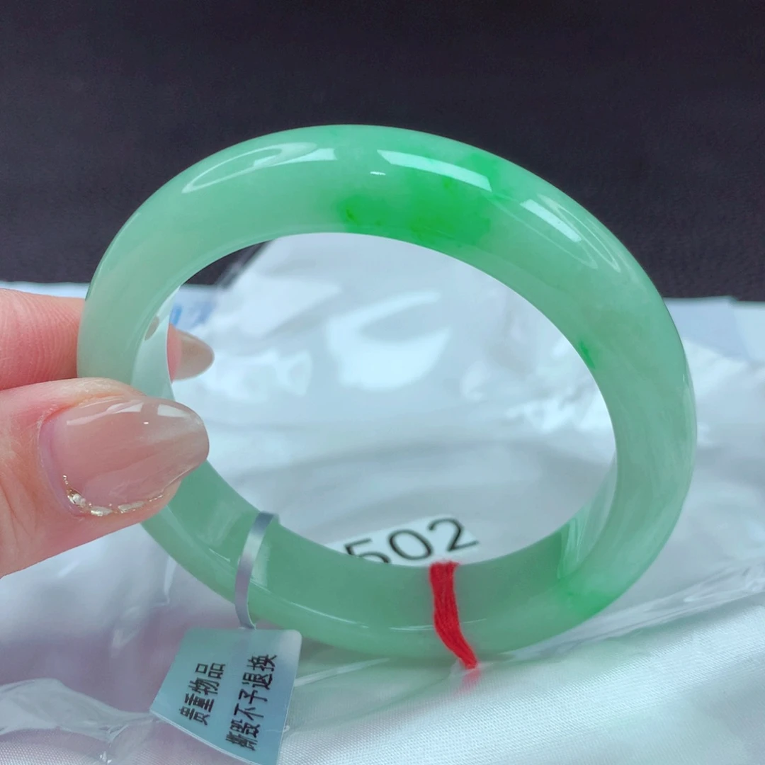 翡翠手镯未镶嵌手镯88