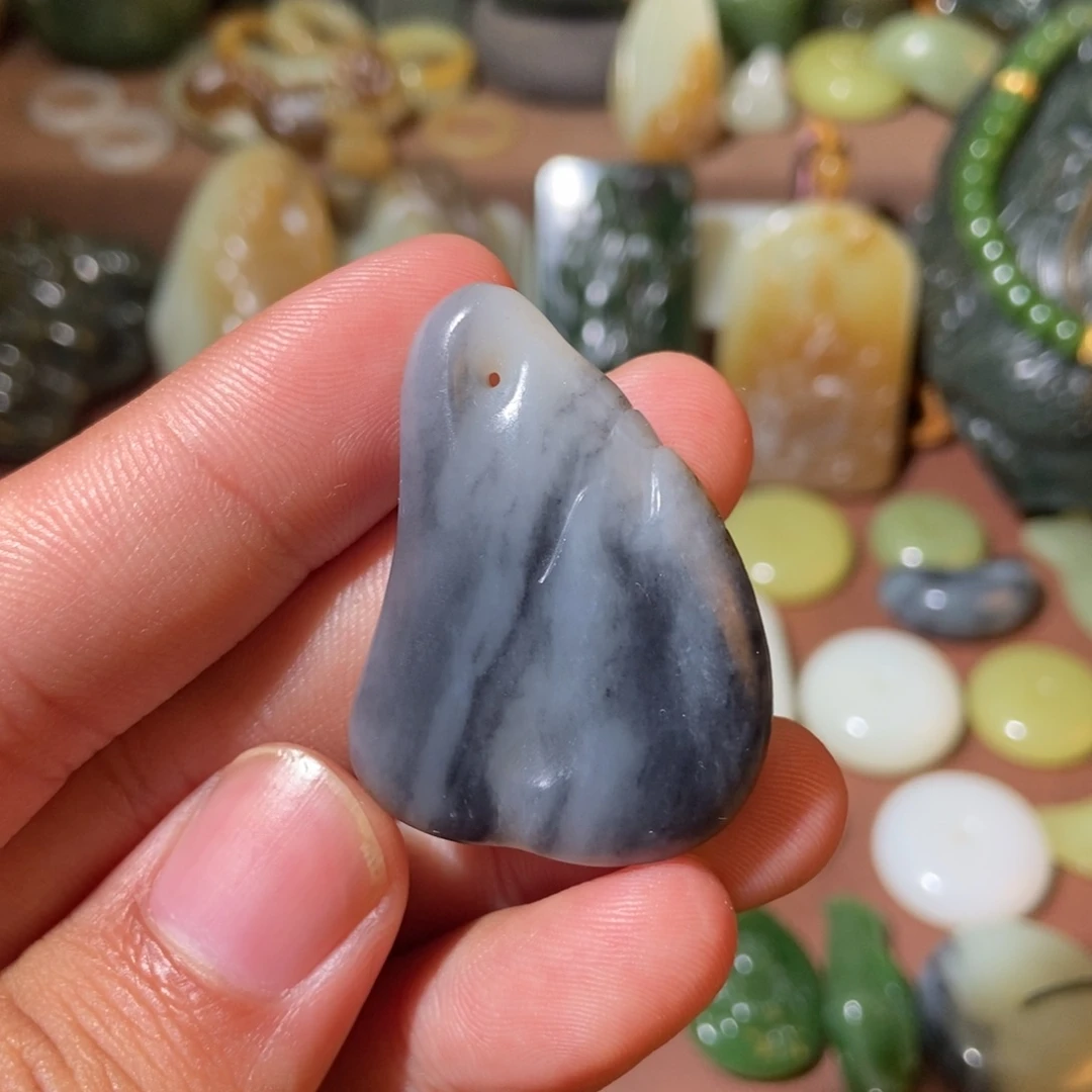 和田玉未镶嵌挂件