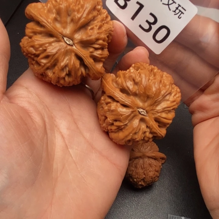 逍***遥吊坠桃核B130粗筋