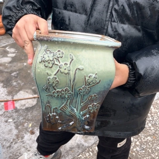 红陶口20高24瑕疵