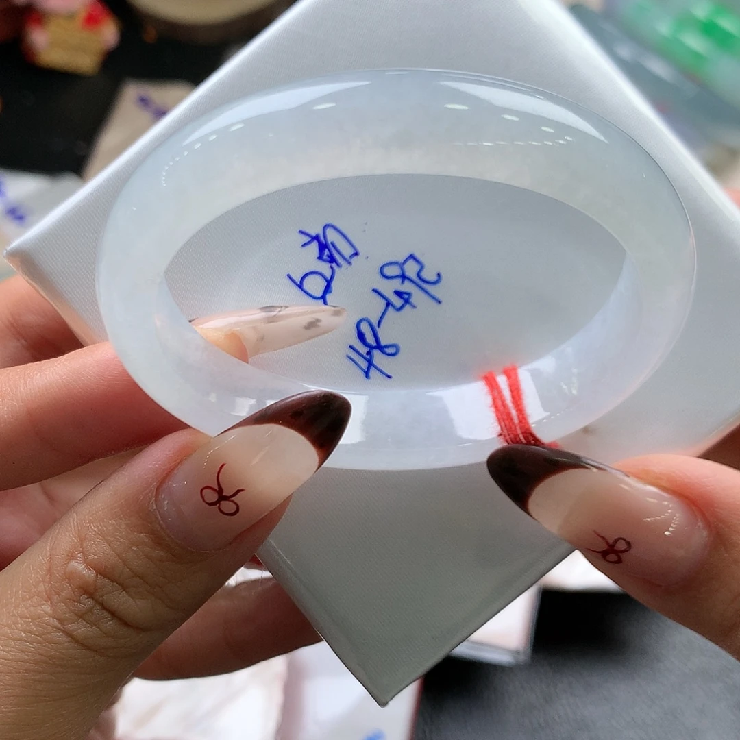 翡翠未镶嵌手镯（贵妃镯）38号