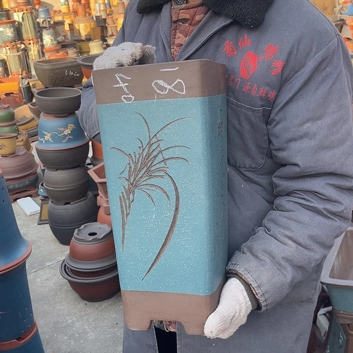 紫砂紫砂花盆和小