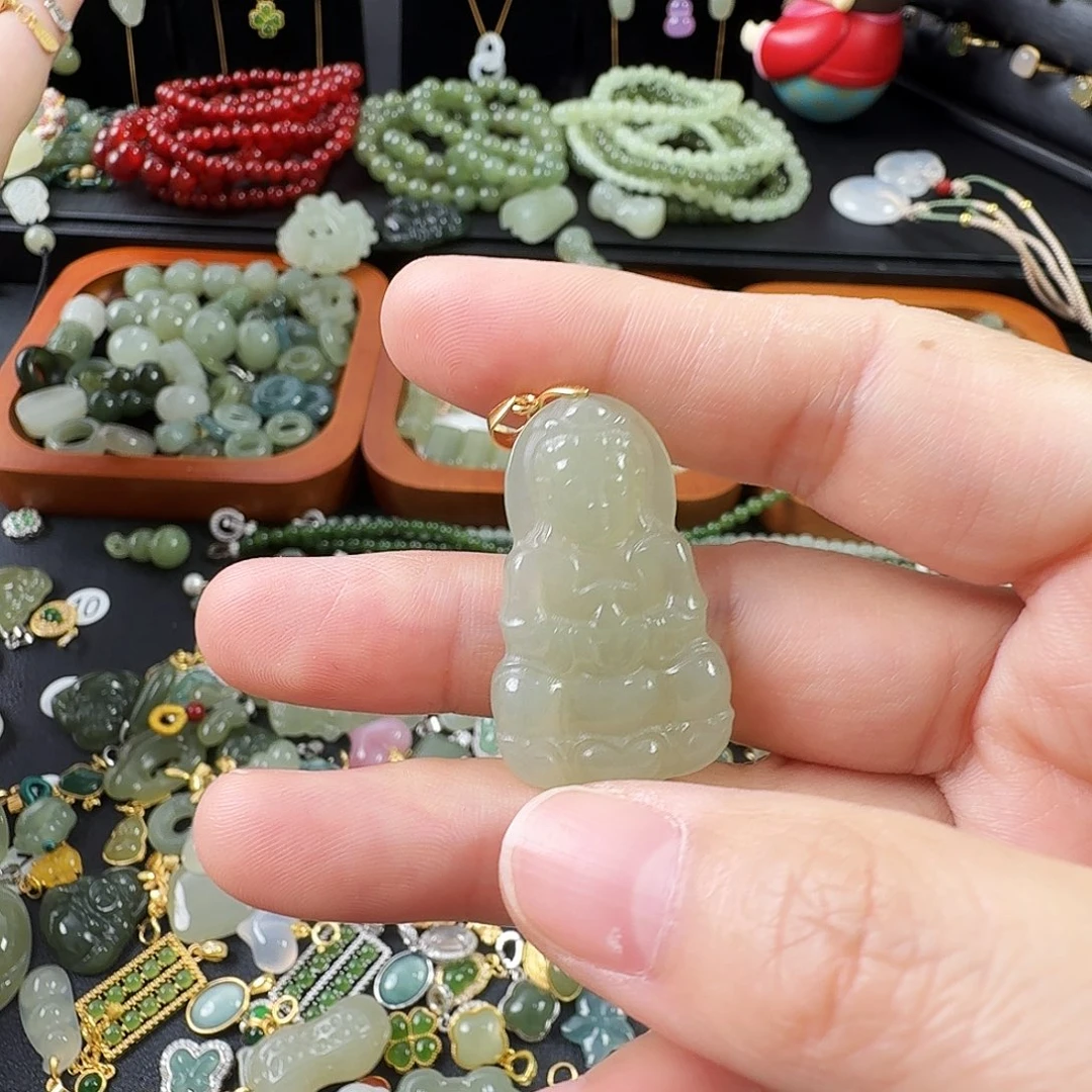 晨***沉和田玉银S925镶嵌颈饰