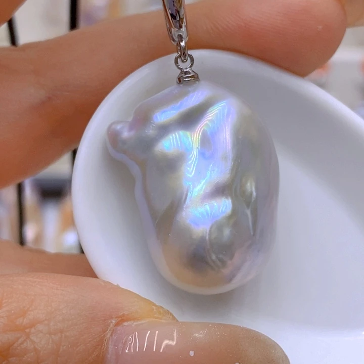 淡水珍珠吊坠(赠链)未镶嵌