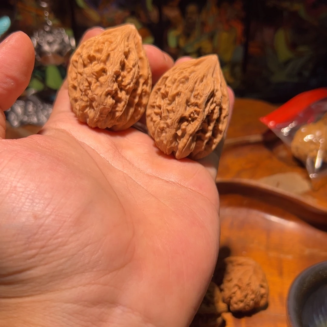 文玩核桃吊坠39➕红皮鸡心一对