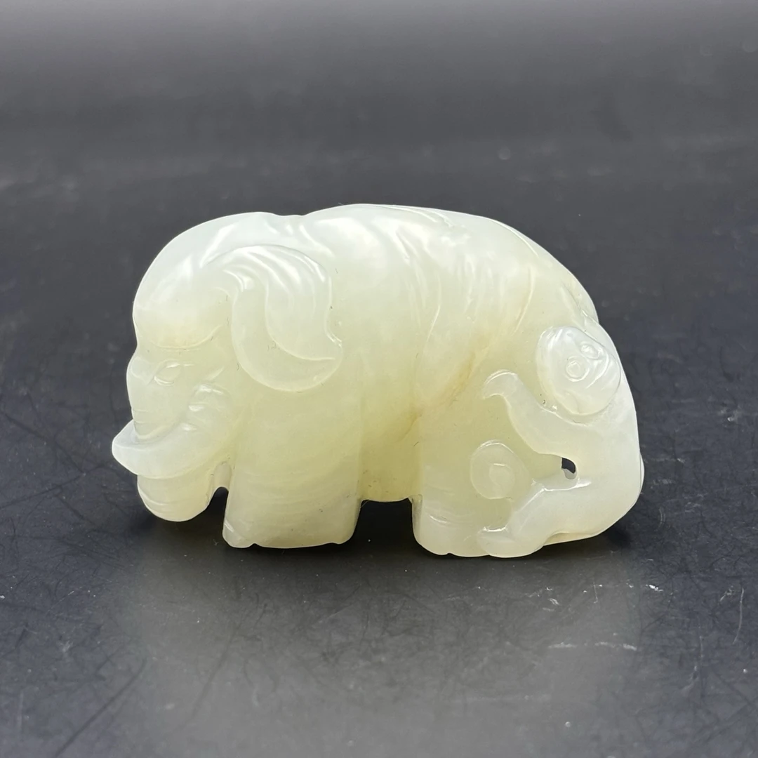 和田玉 /太平有象 长3.47cm宽5.44cm厚2.75cm重86.6g