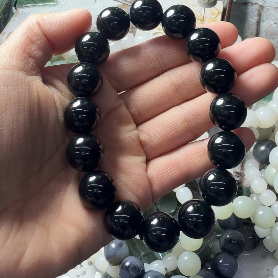 老***生和田玉未镶嵌手链